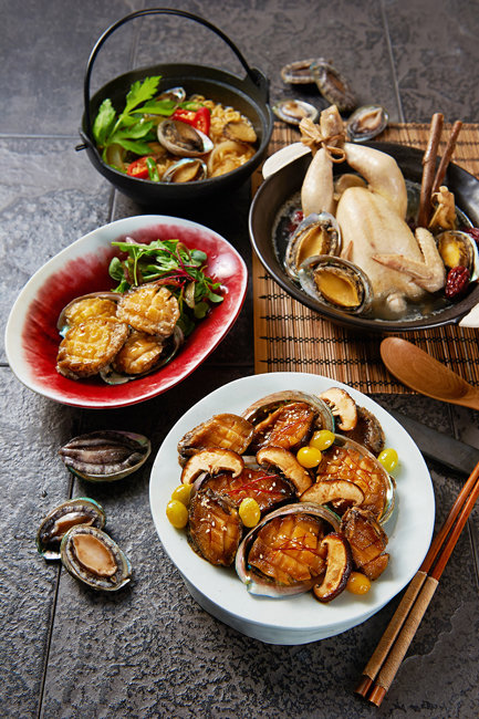 전복찜은 만들기는 간편한데 놀랄 만큼 부드럽고, 향이 좋다. [GettyImage]