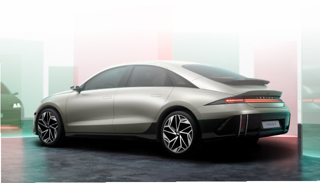 6월 29일 현대자동차가 전용 전기차 브랜드 아이오닉의 차기 모델인 ‘아이오닉 6’의 내·외장 디자인을 공개했다. [현대자동차]