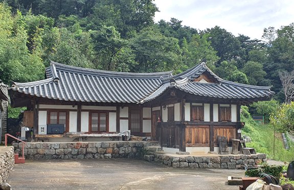 대포만세운동 계획을 짜고 태극기를 제작했던 이종국 애국지사의 생가(김종우가옥). 김만중 속초시 국가유산팀장