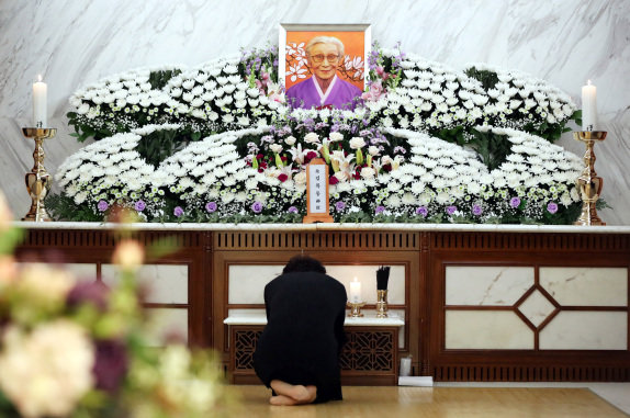 2019년 1월 29일 서울 신촌 연세대학교 세브란스 병원 장례식장에 마련된 일본군 위안부 피해자 故 김복동 할머니의 빈소. 동아DB