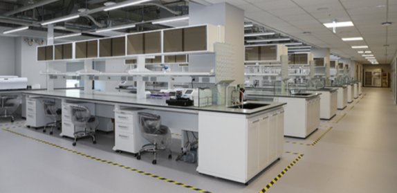 백신혁신센터에는 연구자들이 다양한 유형의 신종 병원체를 종합적으로 연구할 수 있도록 유전체 분석, 세포배양, 면역 화학 분석, 단일세포전사체 분석 등이 가능한 최고 수준의 장비가 갖춰져 있다. 고려대의료원