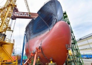 그리스의 한 선사가 발주한 8만7000㎥급 액화석유가스(LPG) 운반선을 5월 21일 HD현대중공업 울산조선소 야드 내 3독에서 건조하고 있다. HD현대