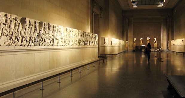 주(駐)콘스탄티노플 영국대사였던 엘긴 경이 1801년 불법으로 가져간 파르테논 신전의 외벽. 현재는 런던 대영박물관에 ‘엘긴의 대리석’이라는 이름으로 전시돼 있다. 대영박물관