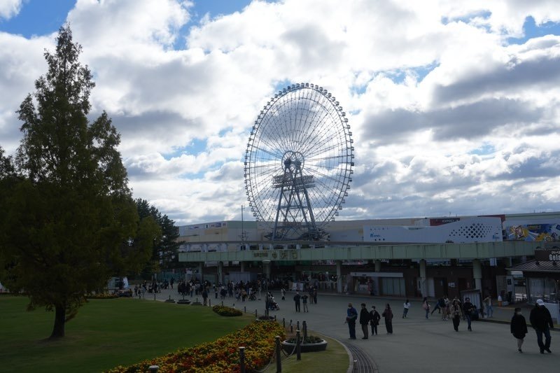 1970년 오사카엑스포정신을 잇는 오사카만박기념공원은 일본인들의 영광의 기억을 놀이공원이라는 현재에 재현하고 있다. 오사카=허문명 기자