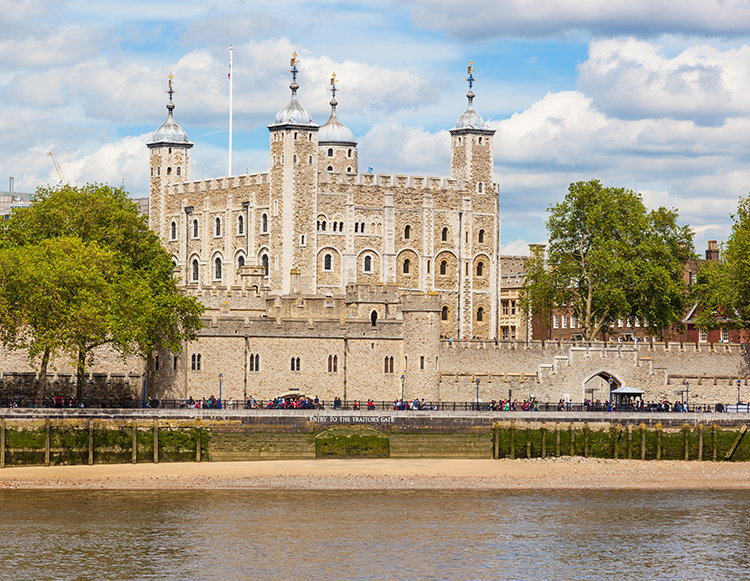 17세기 영국 왕실의 주조국이 위치한 런던탑은 상인들에게는 오늘날 공공 금고 역할을 했다. Gettyimage