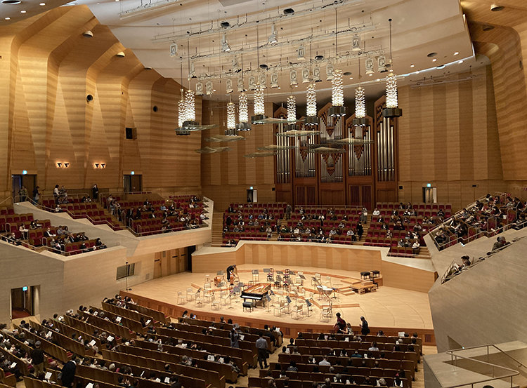 일본 도쿄의 산토리홀. 위키피디아