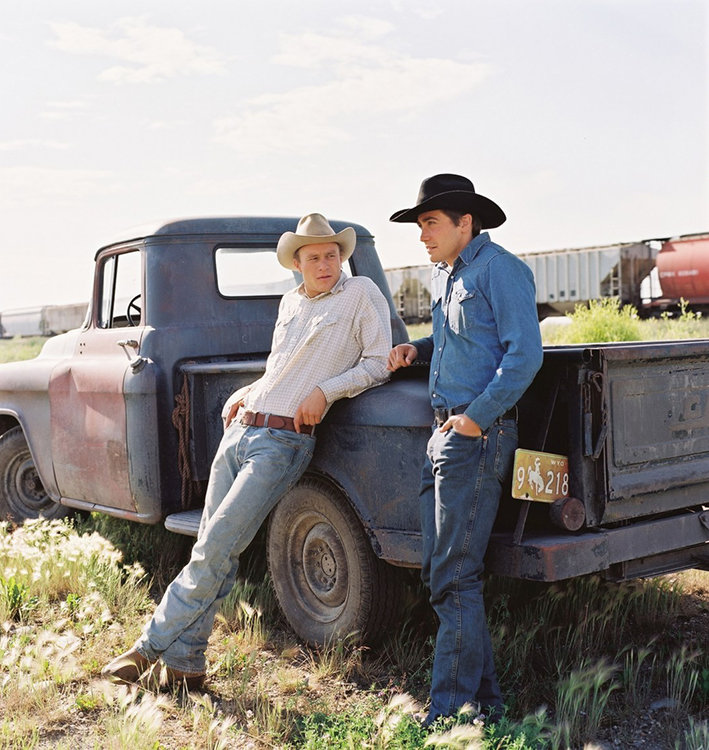 두 청년의 사랑을 그린 영화 ‘브로크백 마운틴’의 한 장면. 네이버영화