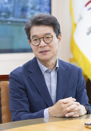 2월 8일 서울시장 선거 출마를 선언한 정원오 서울 성동구청장. 동아DB