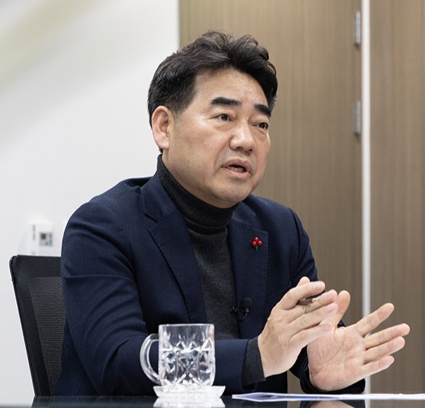 국민의힘 개혁파 의원 모임 ‘대안과미래’ 간사인 이성권 의원이 3월 11일 서울 여의도 국회 의원회관에서 ‘신동아’와 인터뷰하고 있다. 이상윤 객원기자