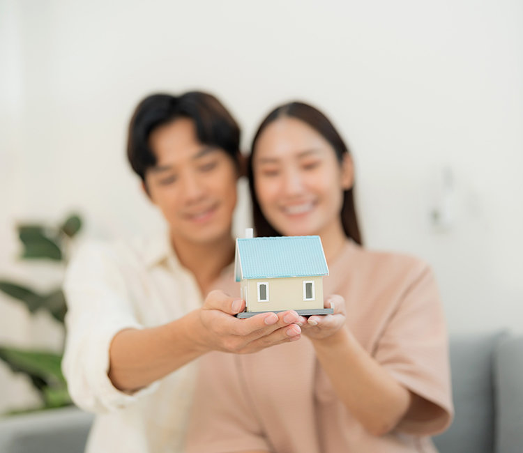 부부간의 부동산명의신탁은 부동산 실명법상 유효하다. 다만 법률상 배우자에 한하고, 사실혼일 땐 인정되지 않는다. Gettyimage