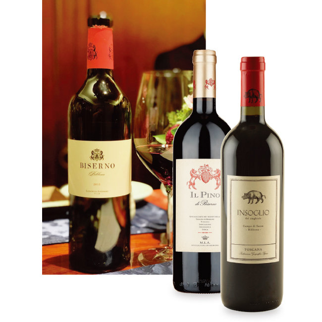 테누타 디 비세르노의 대표 와인에 속하는 비세르노, 실크처럼 매끈한 질감이 매력적인 일 피노 디 비세르노, 가장 저렴하지만 맛에서는 명품 와인 못지않은 정교함이 느껴지는 인솔리오 와인(왼쪽부터). [사진 제공 · 나라셀라㈜]