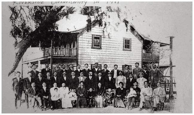 1911년 미국 캘리포니아 리버사이드카운티의 한인들. 1904년 도산 안창호 선생이 이 지역 한인 노동자로 정착한 이래 많은 한인이 리버사이드로 모여들었다. [사진 제공 · UC리버사이드 김영옥재미동포연구소]
