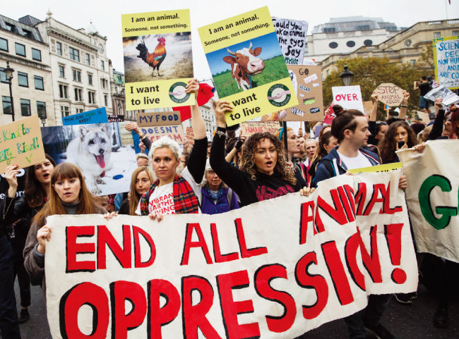 2016년 10월 29일 영국 런던에서 동물 해방을 요구하는 시위가 열렸다. [GettyImages]