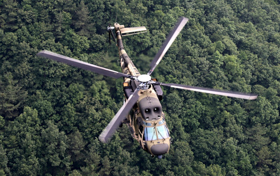 해병대는 육군이 운용하는 이 수리온 헬기에 방염 처리 등을 해 ‘마린온’이라는 이름으로 사용하고 있다. [신인균 자주국방네트워크 대표] 