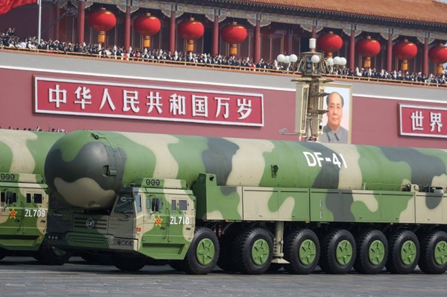 중국의 차세대 ICBM인 DF-41. [China mil]