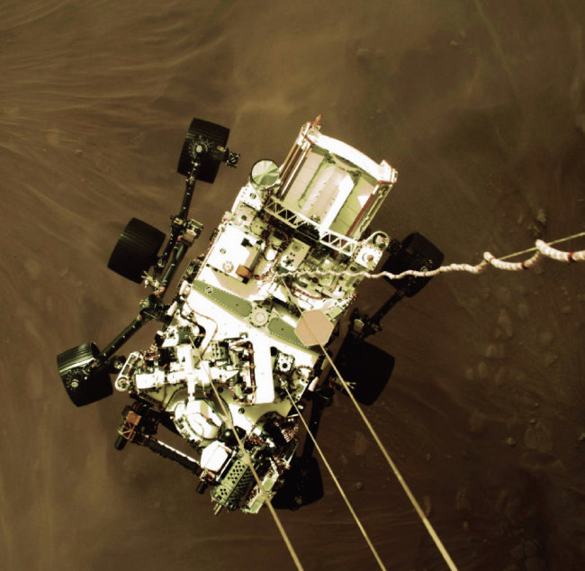 2월 화성에 착륙한 미국 탐사선 퍼서비어런스.[사진 제공 · NASA]