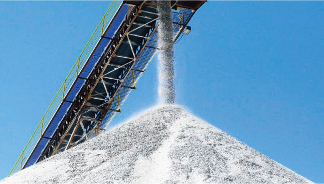 다국적 광산업체 유니민과 더쿼츠코프가 소유한 미국 노스캐롤라이나주 광산은 세계 최대 고순도 석영 산지다. [The Quartz Corp]
