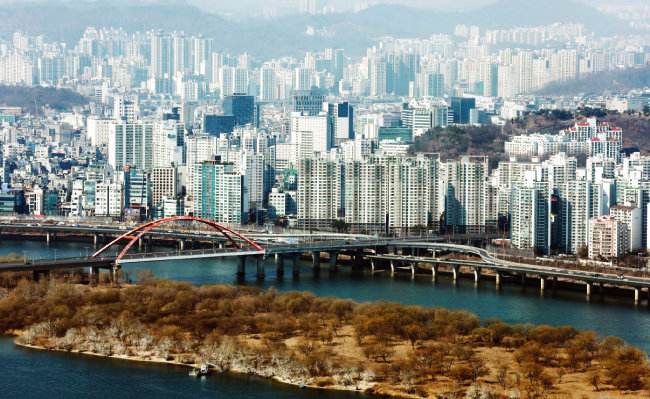 서울 시내 아파트 단지 전경. [뉴시스]