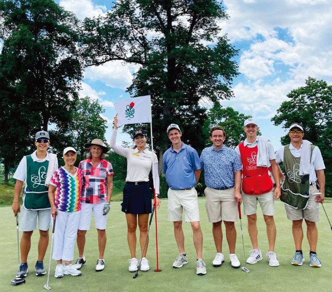 위민스 PGA 챔피언십 우승 직후 전인지(왼쪽에서 네 번째)는 ‘제2의 고향’과도 같은 미국 펜실베이니아주 랭커스터로 이동해 라운드, 사인회 등 다양한 행사를 이어갔다. [전인지 인스타그램]