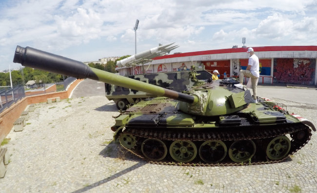 루마니아군이 보유한 구형 T-55 전차.[뉴시스]