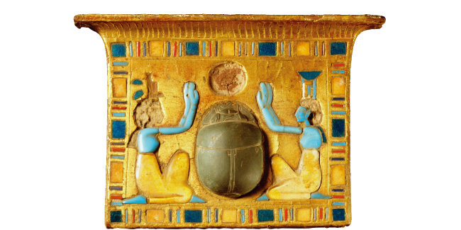 가슴 장식 | 신왕국시대(기원전 1539~1077년 무렵), 이집트, 나무·아마포·유리·도금한 나무. [사진 제공 · ENA파트너스]