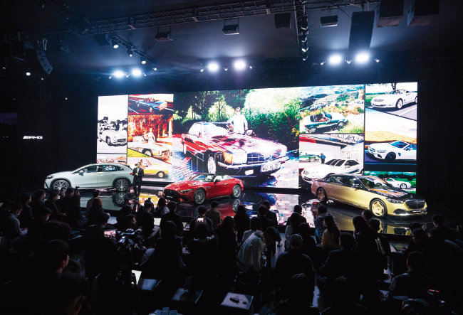 ‘2023 서울모빌리티쇼’에서 벤츠의 AMG 63 등 새로운 자동차들이 공개됐다. [뉴스1]