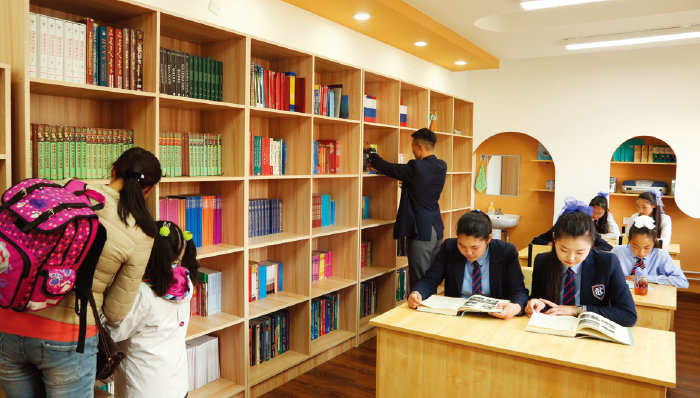 제19회 콘서트의 지원으로 몽골 울란바토르 바양주르흐구 79번 공립학교 도서관이 새롭게 바뀌었다. [국제위러브유운동본부 제공]