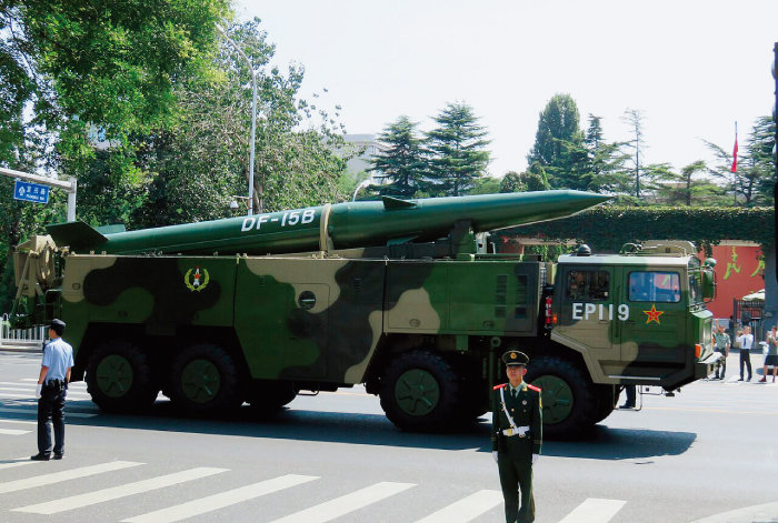 중국의 DF-15 중거리탄도미사일.  [위키피디아]