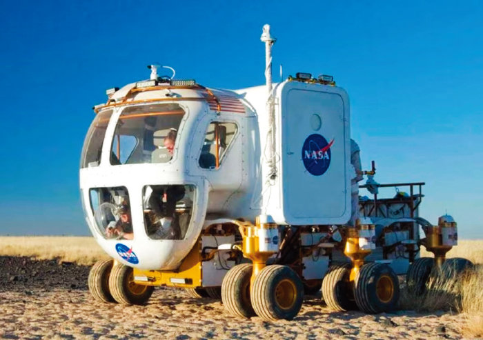 NASA가 개발 중인 트럭 형태의 달탐사 차량. [NASA 제공]