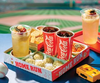 CGV가 새롭게 출시한 먹거리 컵냉면. CGV 인스타그램 계정 캡처