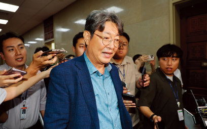 주식 차명거래 의혹을 받는 이춘석 전 더불어민주당 의원(무소속). 뉴스1 