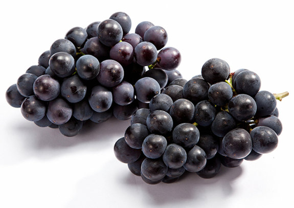 더운 여름철 입맛을 돋우는 포도. GETTYIMAGES