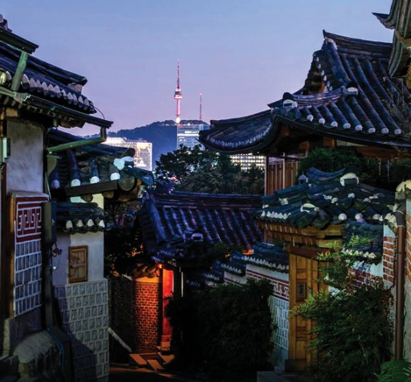 넷플릭스 애니메이션 ‘케이팝 데몬 헌터스’(케데헌)에 등장하는 서울 풍경. 최근 서울을 방문한 외국인 관광객들은 케데헌 속 장소를 찾아 서울 남산, 종로, 잠실 등을 돌아다닌다. 서울시 제공 