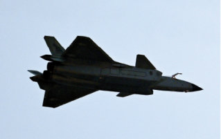 5세대 2인승 스텔스 전투기 ‘젠-20-S’. 뉴시스