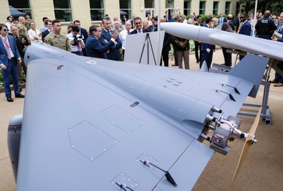 미국이 최근 공개한 장거리 자폭 드론 LUCAS. 미국 국방부 제공 