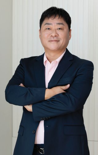 유튜브 채널 ‘국세청 아는형’에서 절세 비법을 강의하는 염지훈 세무사. 조영철 기자