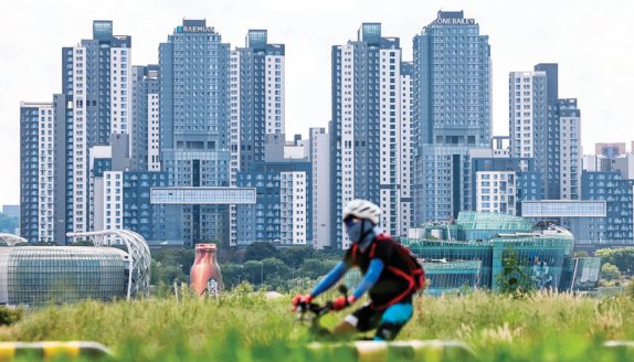 서울 서초구 반포동 래미안원베일리. 뉴시스