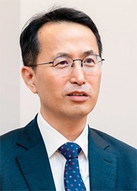 진창수 변호사. 홍태식