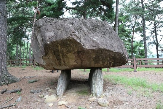 전북 고창군 고인돌. 한국저작권위원회 공유저작물