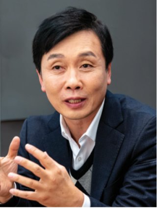 김희준 대표이사 변호사.홍태식