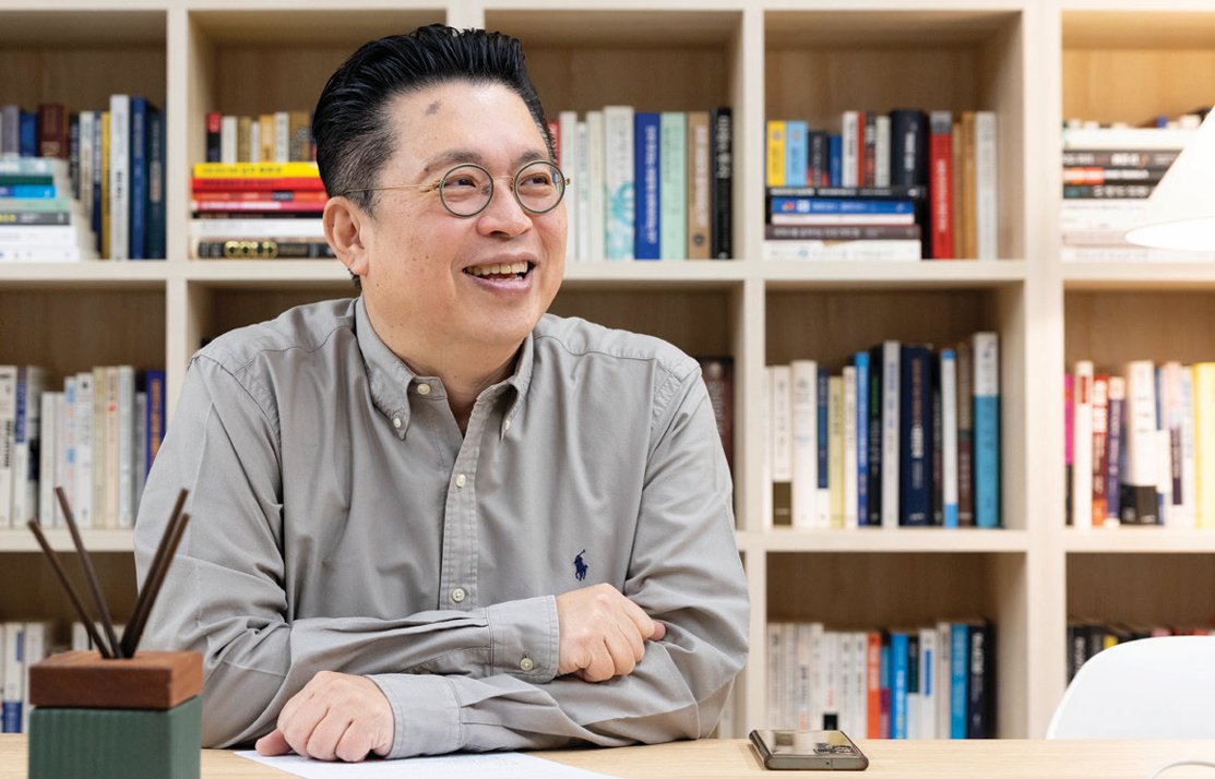 윤지호 경제평론가. 지호영 기자