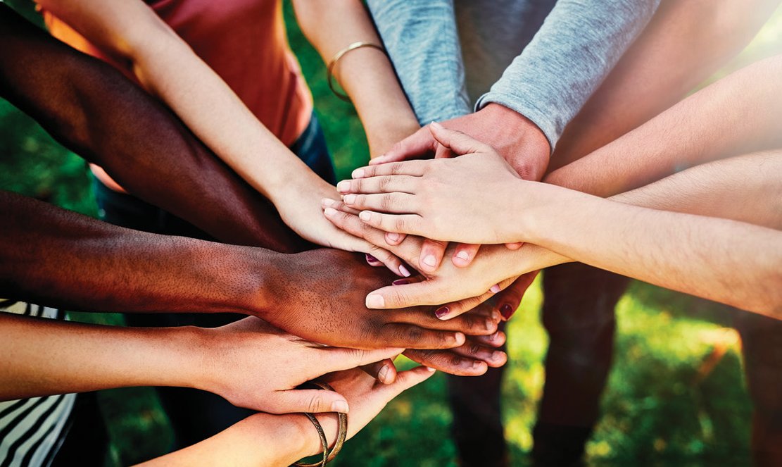  K팝은 다양성을 강조하지만 아티스트 피부색에 따라 위계가 결정된다는 비판을 받고 있다. GETTYIMAGES