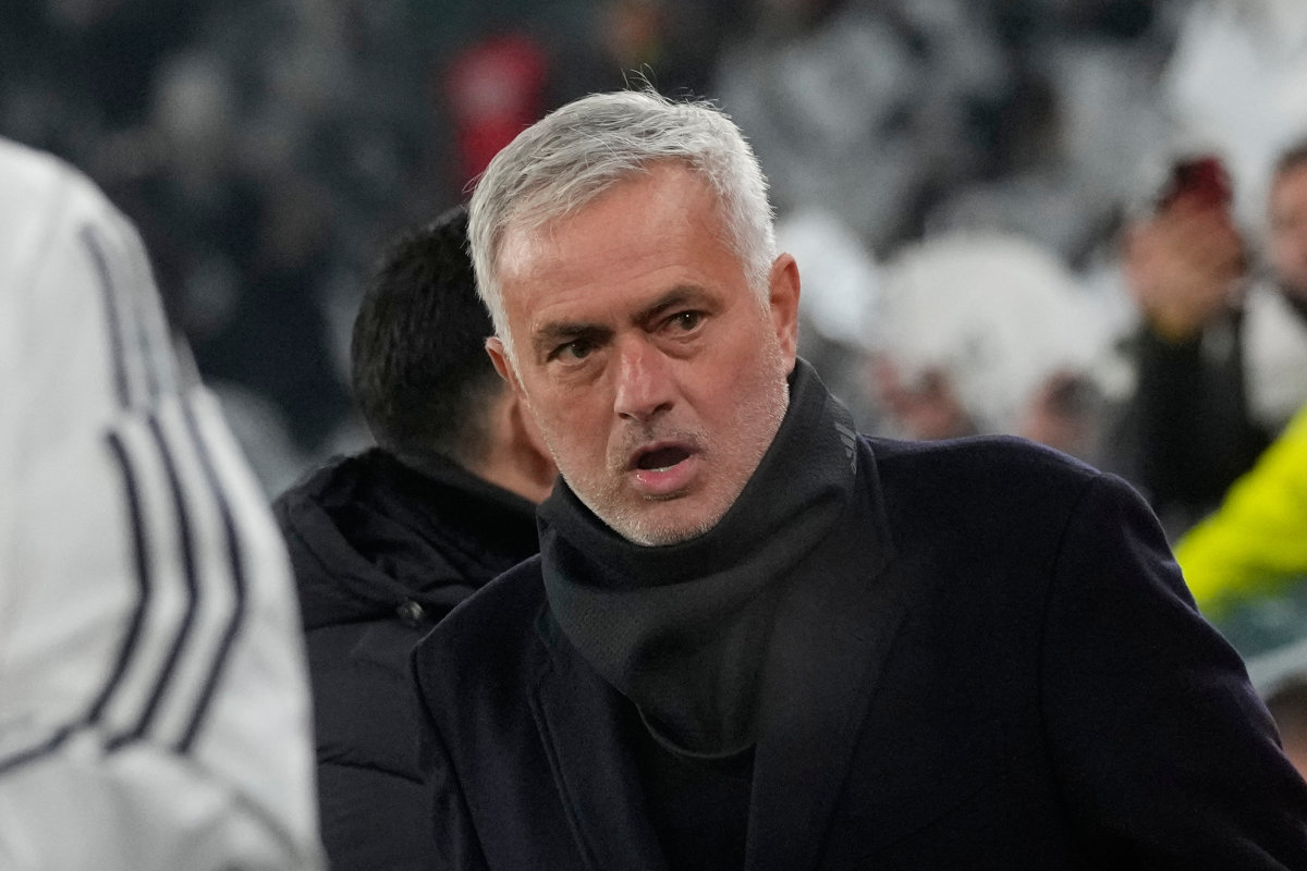 조제 모리뉴 SL 벤피카 감독.  뉴시스