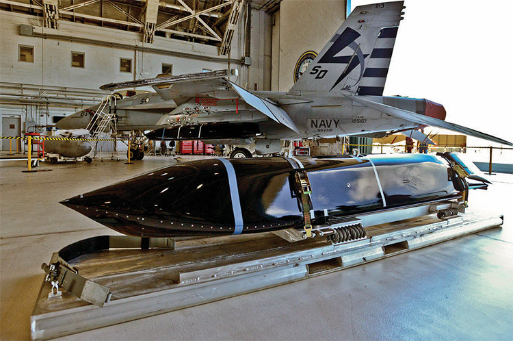 미국 스텔스 장거리대함미사일(LRASM) AGM‐158C. 미국 해군 제공