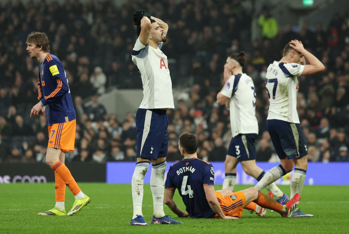 잉글랜드프리미어리그 토트넘 홋스퍼 선수들이 2월 10일(현지 시간) 런던 토트넘 홋스퍼 스타디움에서 열린 뉴캐슬 유나이티드와의 경기에서 1-2로 패했다. GETTYIMAGES 