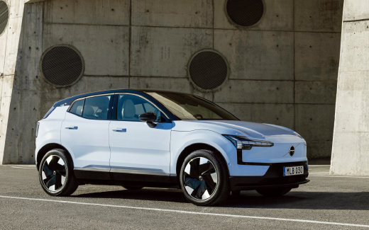 볼보자동차코리아가 2월 가격 인하를 단행한 순수 전기 스포츠유틸리티차량(SUV) EX30. 볼보자동차코리아 제공 