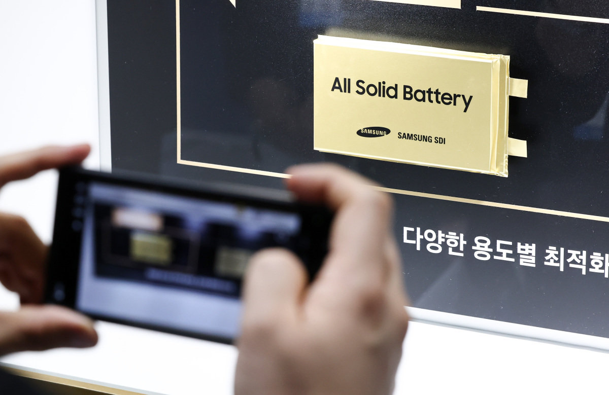 삼성SDI가 3월 11일 ‘인터배터리 2026’에서 공개한 차세대 전고체 배터리 제품. 뉴스1