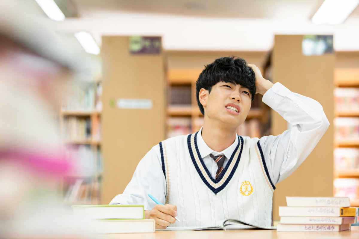 스트레스를 겪으면 뇌에서 기억을 담당하는 부위인 해마 속 일부 영역의 활성이 억제돼 기억 추론 능력이 떨어진다는 연구 결과가 공개됐다. GETTYIMAGES