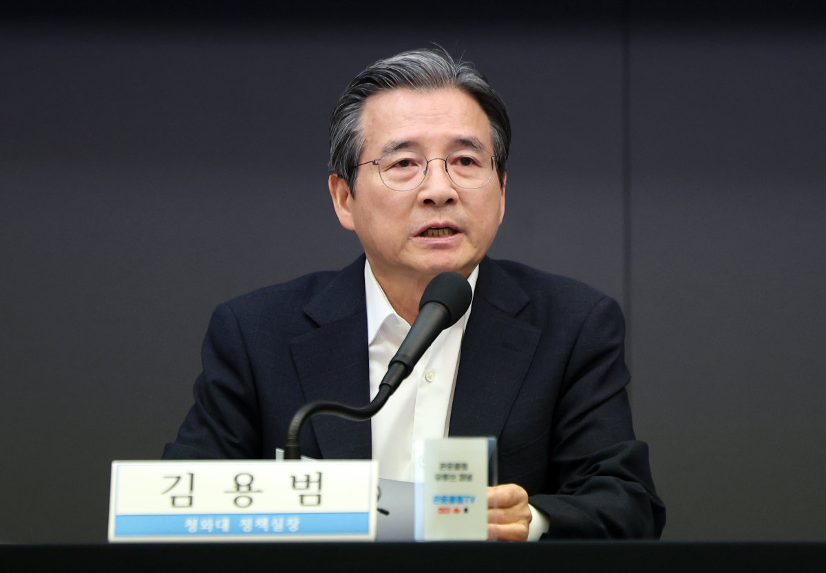 김용범 청와대 정책실장이 6월 24일 관훈클럽 초청 토론회에 참석해 발언하고 있다. 뉴시스