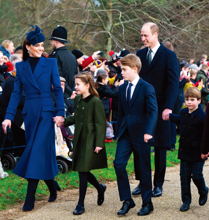 암 수술 직전인 지난해 연말 세 자녀와 함께 크리스마스 예배에 참석한 케이트 미들턴과 윌리엄 왕세자 부부. 